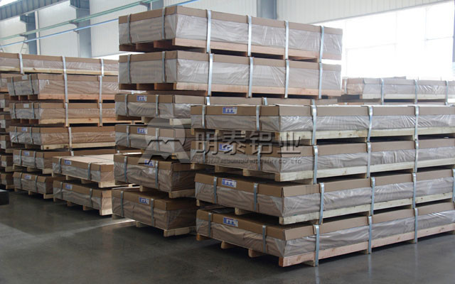 明泰（tài）鋁業5083鋁板倉庫