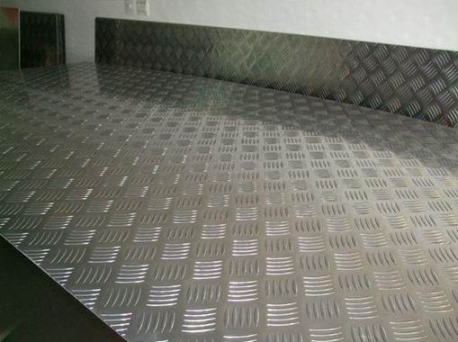 5052五條筋花紋鋁板